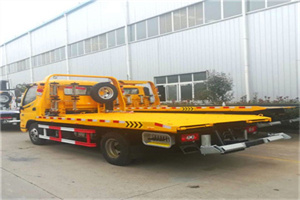 陆丰附近拖车救援搭电