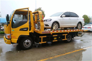 陆丰附近拖车救援24小时服务热线